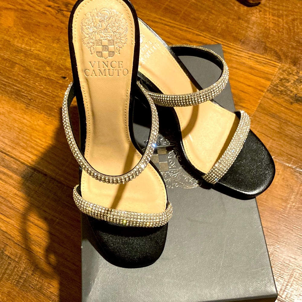 Vince Camuto Shoes